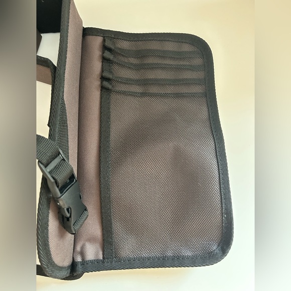 Carseat Tray - Picture 6 of 11